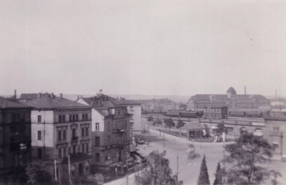 Schlesischer Platz 2