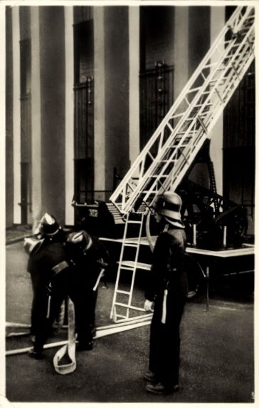 Jahresschau Der Rote Hahn 1935