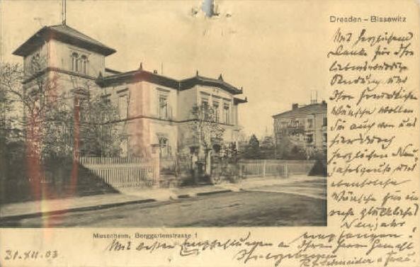 Berggartenstraße 5 (-1892 Berggartenstraße 1, ab 1892 Berggartenstraße 7) / Brucknerstraße