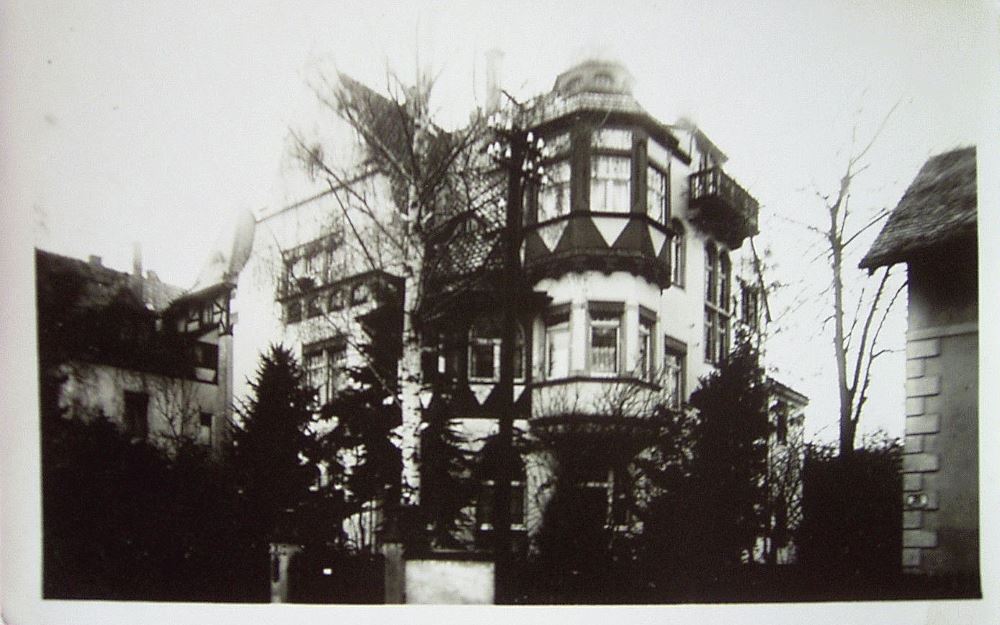 Brucknerstraße 22 (-1937 Baumschulenstraße 18)