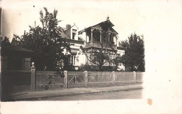 Gustav-Freytag-Straße 8