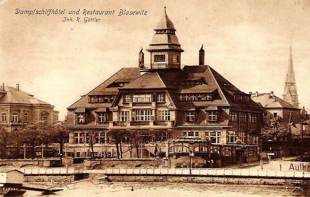 Fuchsstraße 2