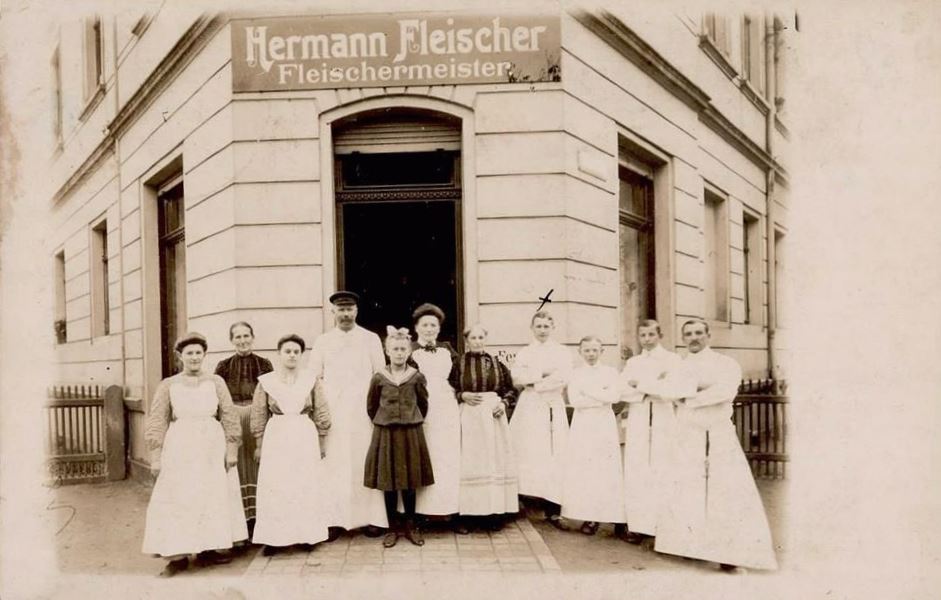 Heinrich-Schütz-Straße 13 (Bahnhofstraße 6)