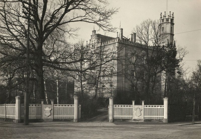 Königsheimplatz 2
