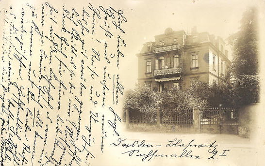 Lene-Glatzer-Straße 24 (Sachsen-Allee 2, Preußenallee 3)