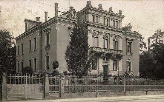 Loschwitzer Straße 7 (-1925 Residenz­straße 30, 1925-46 Residenzstraße 7)