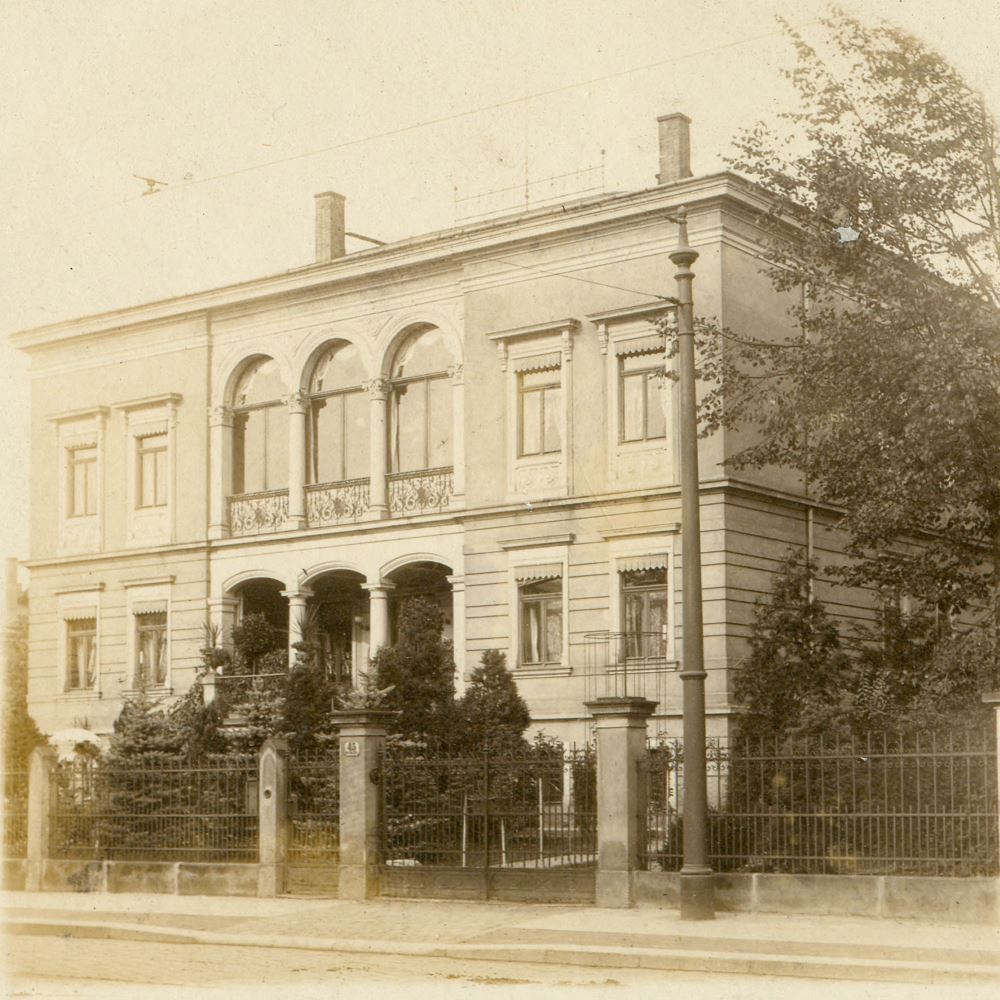 Loschwitzer Straße 39 (-1925 Residenzstraße 45, 1925-46 Residenzstraße 39)