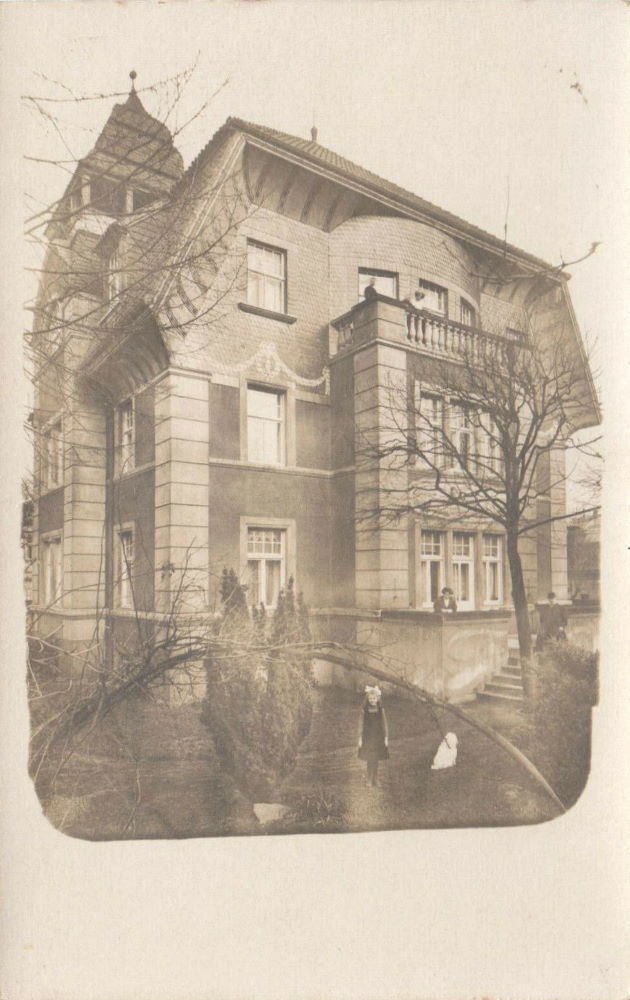 Reinhold-Becker-Straße 5