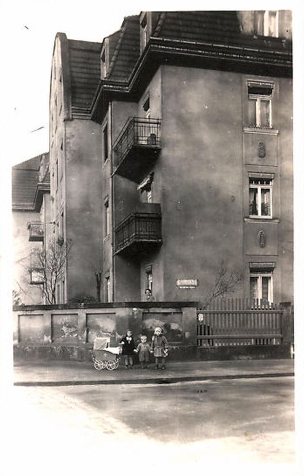 Schaufußstraße 42 (-1925 Schaufußstraße 45) / Wehlener Straße