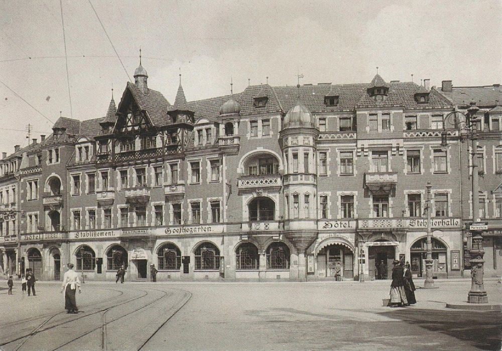 Schillerplatz 1,2