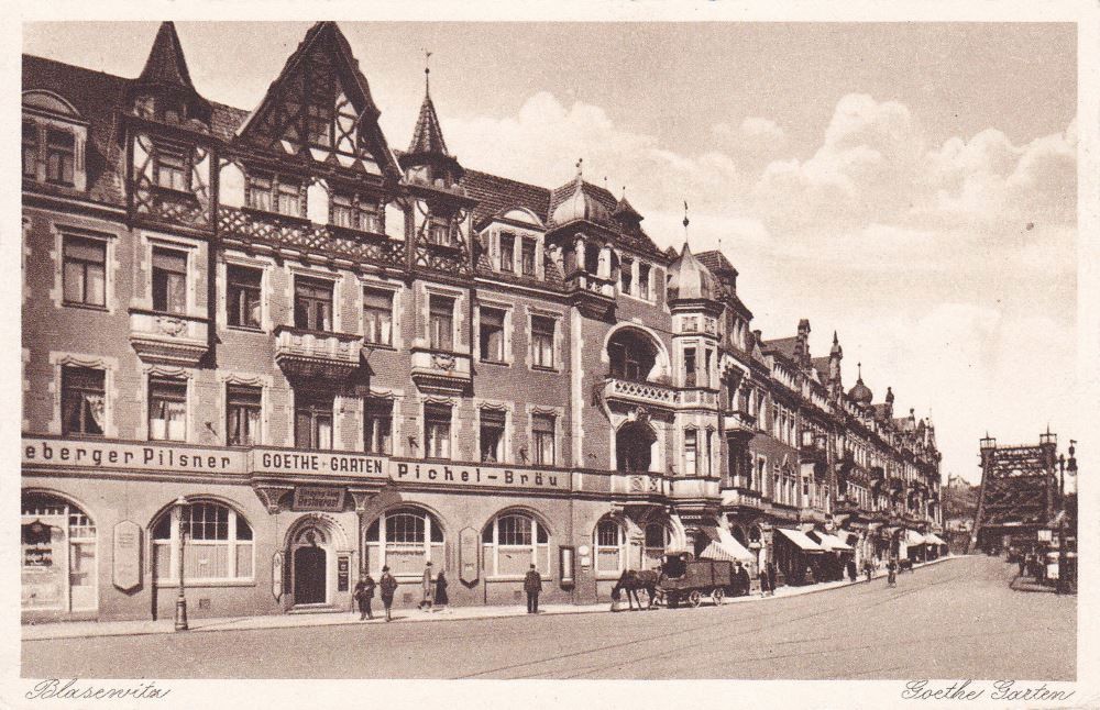 Schillerplatz 1,2
