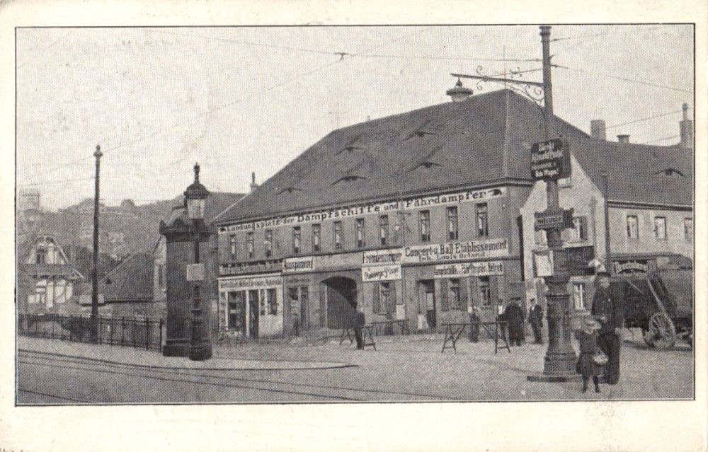 Schillerplatz 11