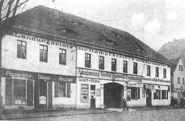 Schillerplatz 11