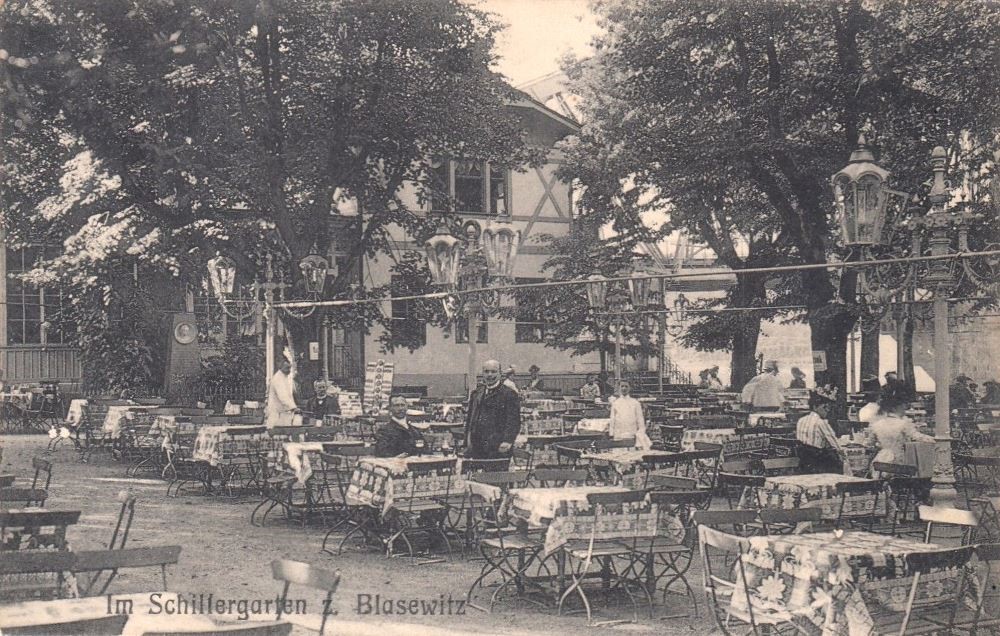 Schillerplatz 9