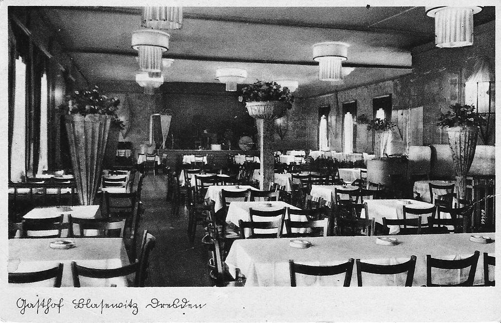 Schillerplatz 11