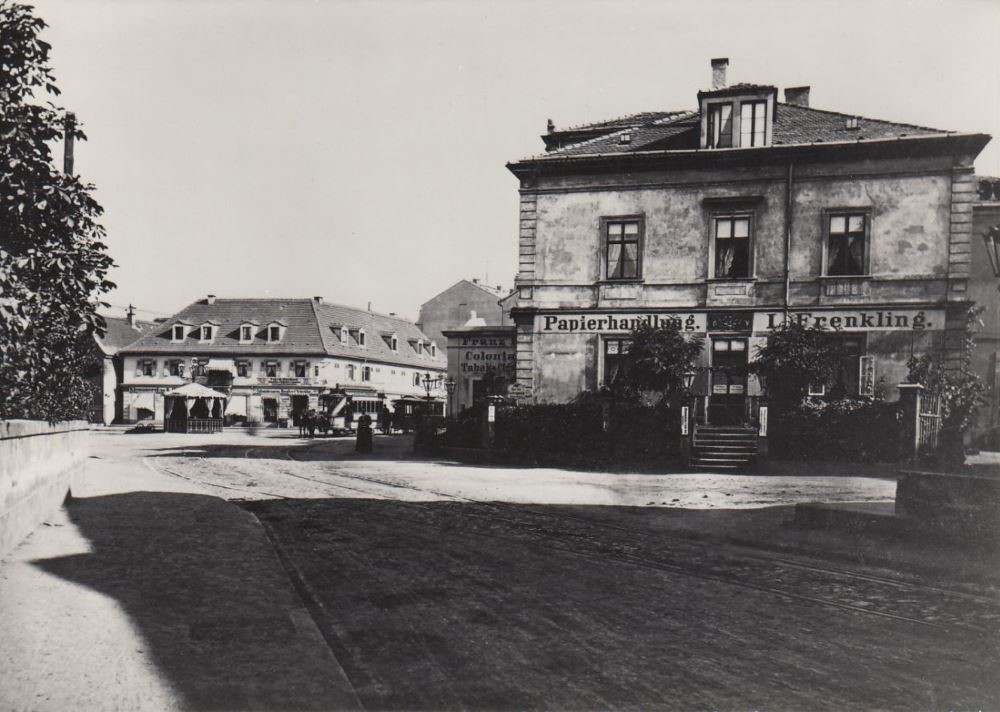Schillerplatz