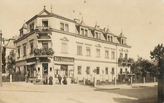 Tolkewitzer Straße 35 (Tolkewitzer Straße 20) / Heinrich-Schütz-Straße (Bahnhofstraße)
