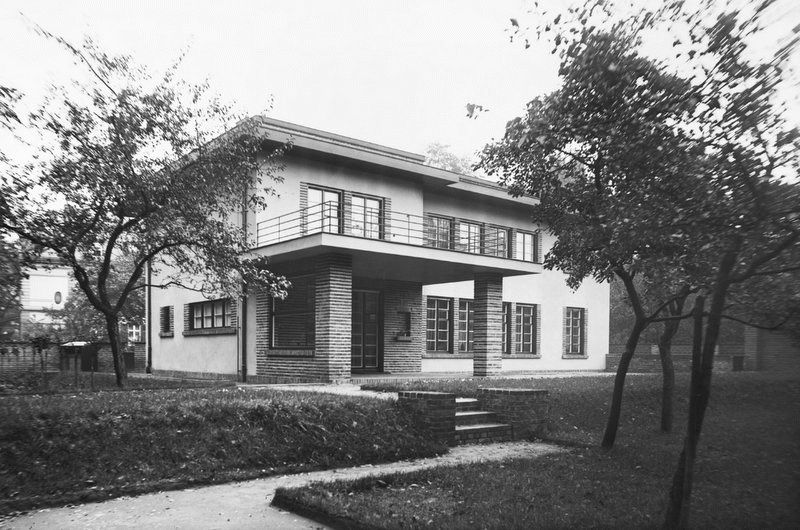 Waldparkstraße 6