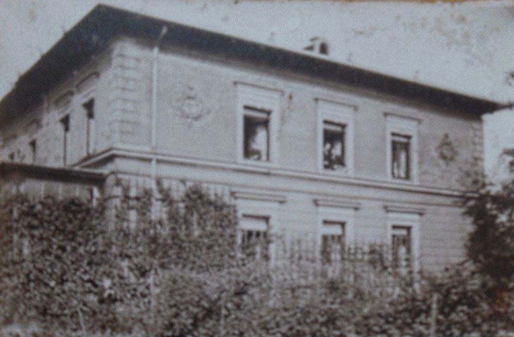 Alte Meißner Landstraße 30 (Meißner Straße 22, Meissner Straße 26)