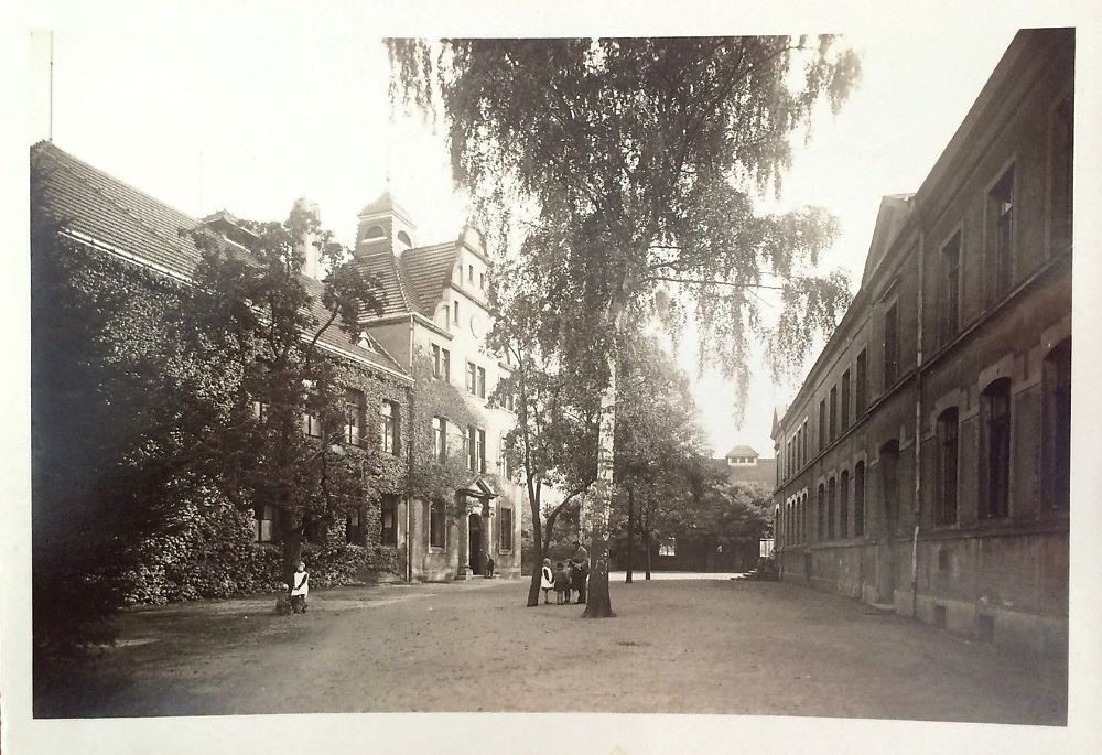 Am Urnenfeld 27