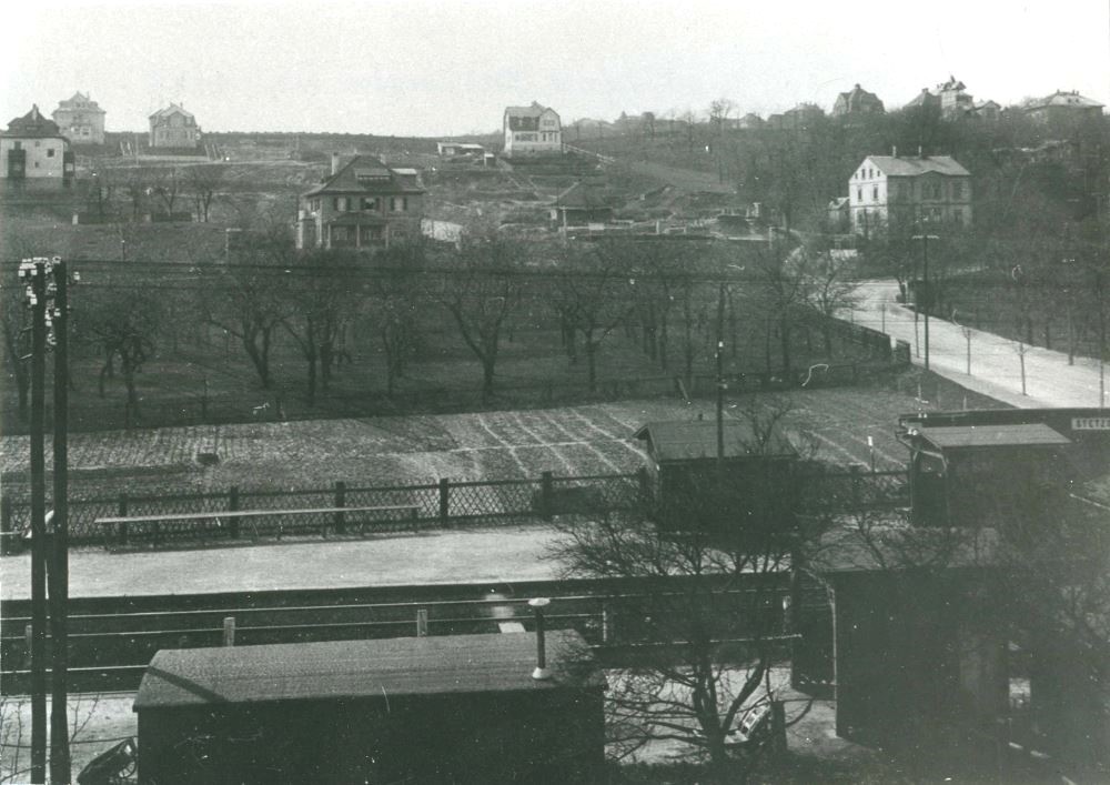 Am Urnenfeld 33