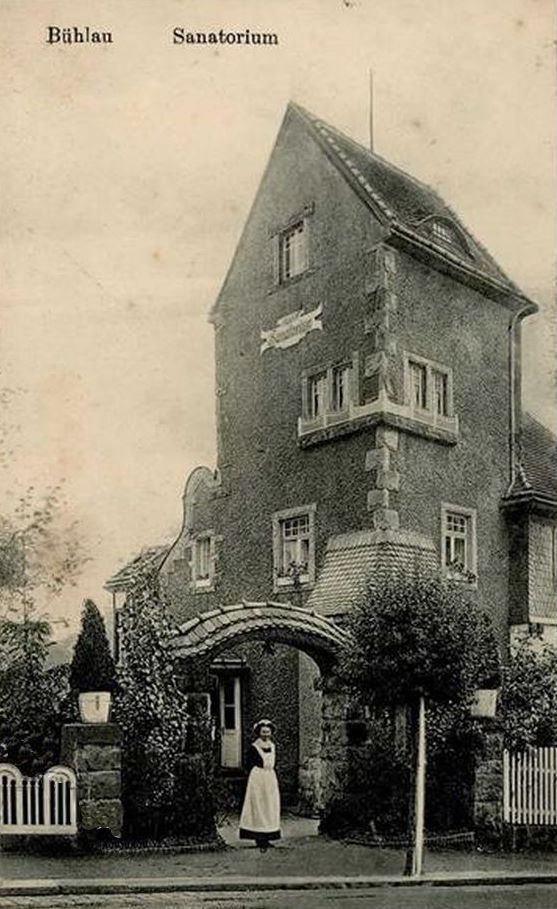 Bachmannstraße 1