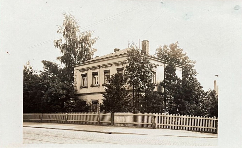Bautzner Landstraße 104 (Bautzner Straße 28) / Bachmannstraße