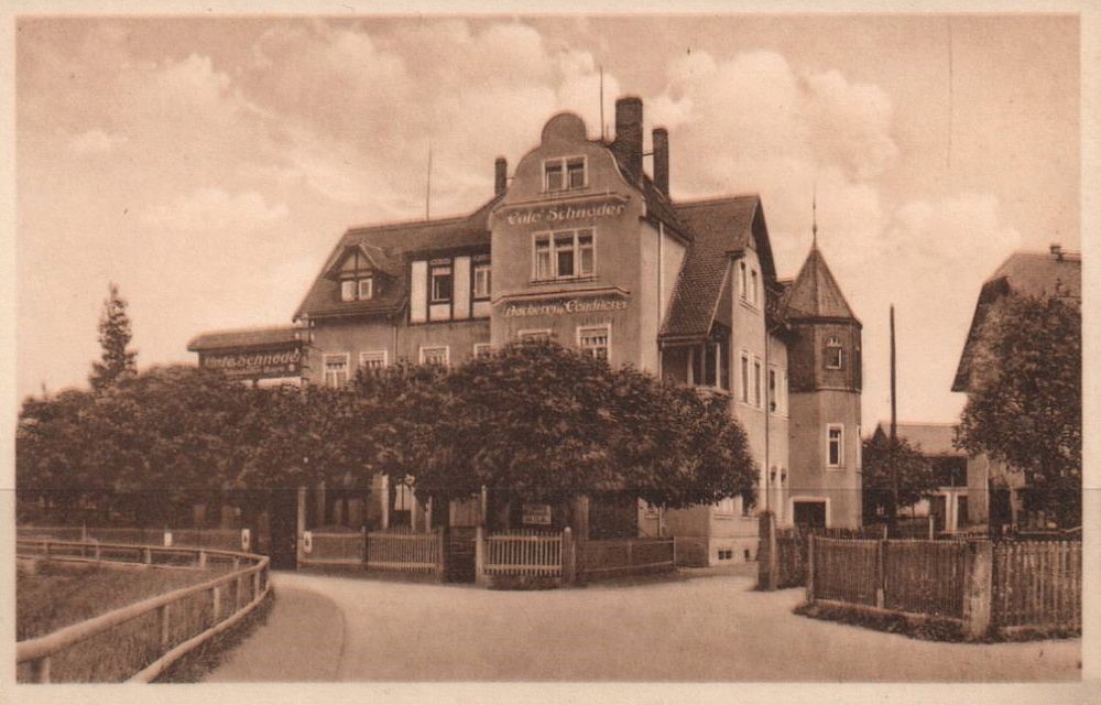Ullersdorfer Platz 4