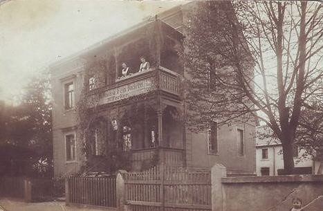 Zweibrüderweg 4 (Brüderstraße 4)