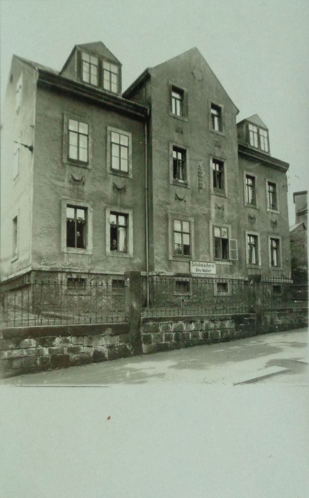 Karlsruher Straße 71 (Dresdner Straße 3)