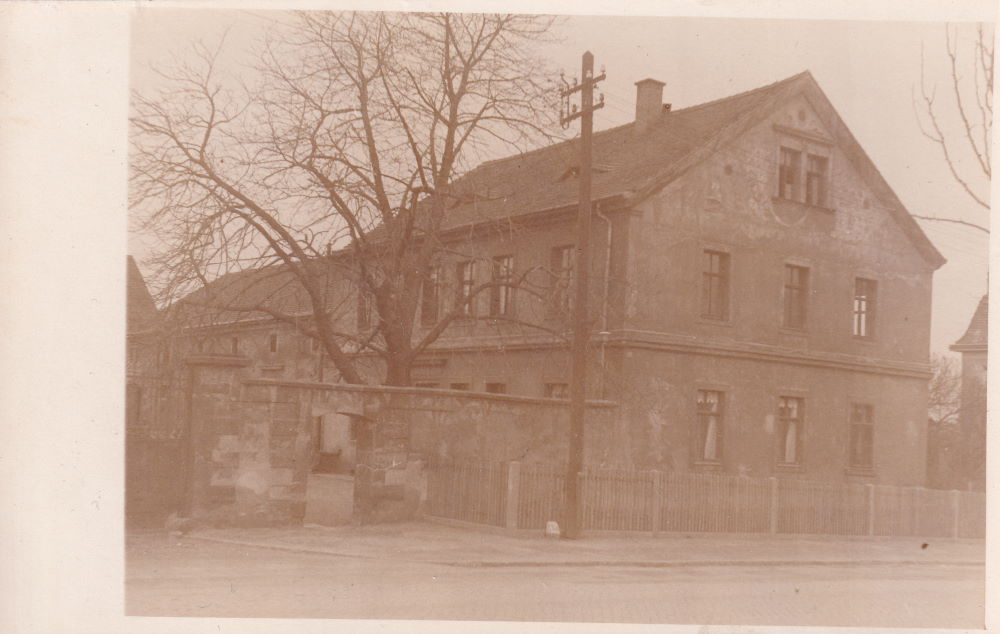 Karlsruher Straße 80 / Oskar-Seyffert-Straße