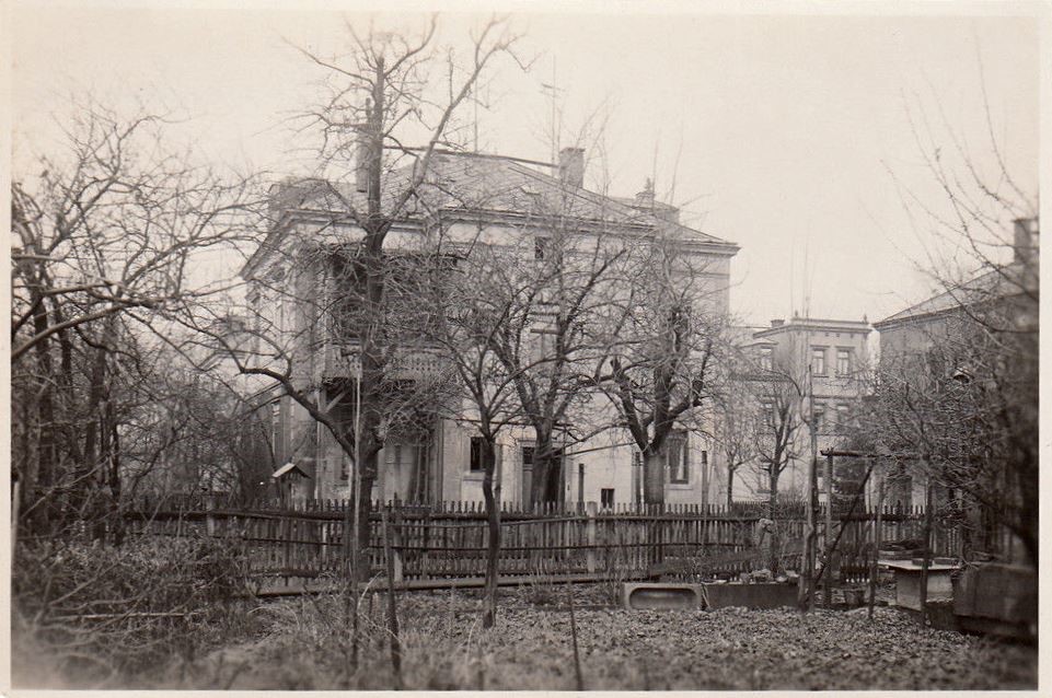 August-Bebel-Straße 13
