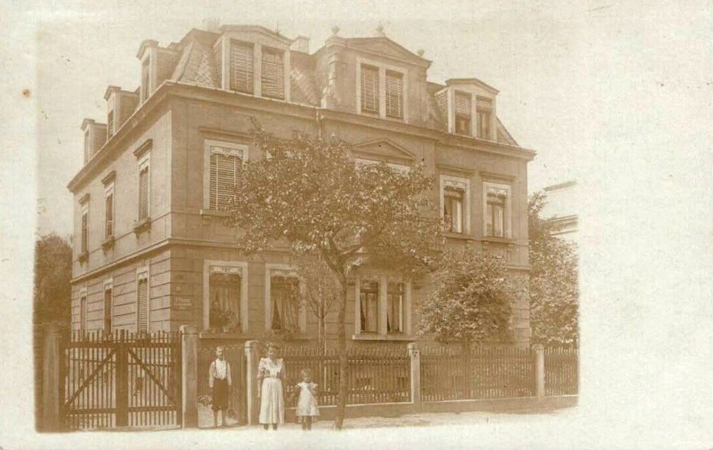 Heinrich-Mann-Straße 25