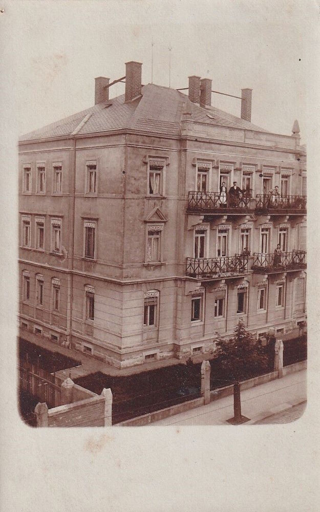 Arthur-Weineck-Straße 3