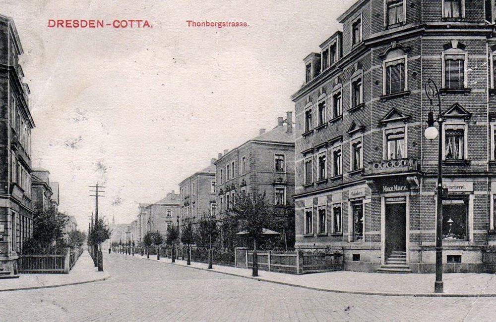 Grillparzerstraße 21 / Tonbergstraße