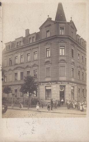 Wilhelm-Franz Straße 6 / Zöllmener Straße
