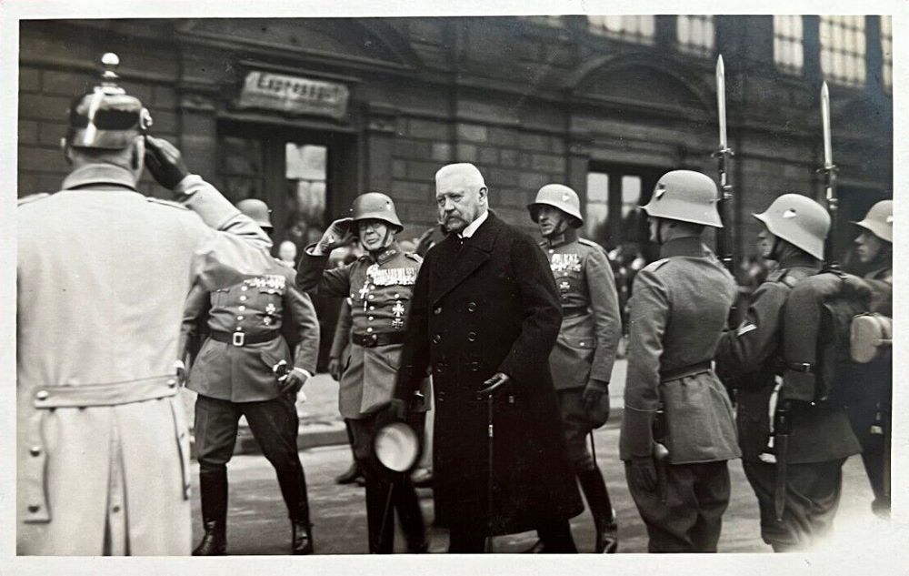 Besuch von Hindenburg 1925