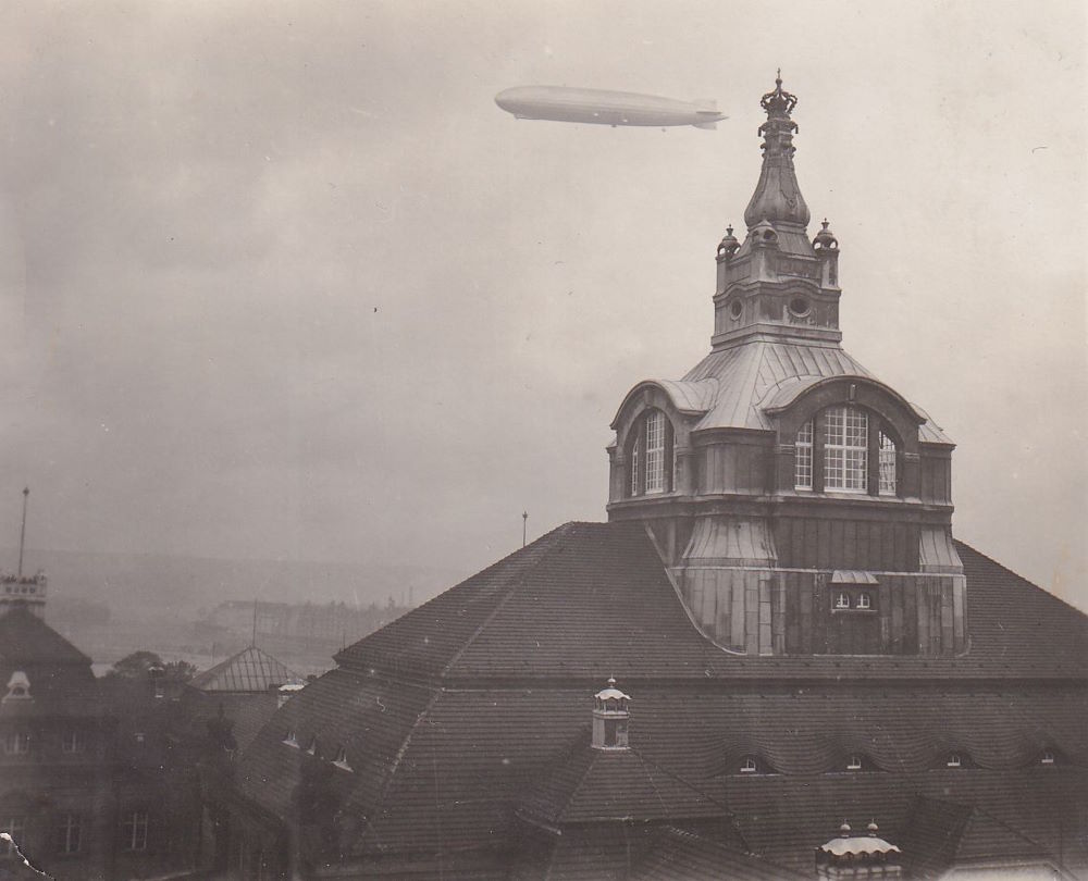 1928 Zeppelin LZ 127