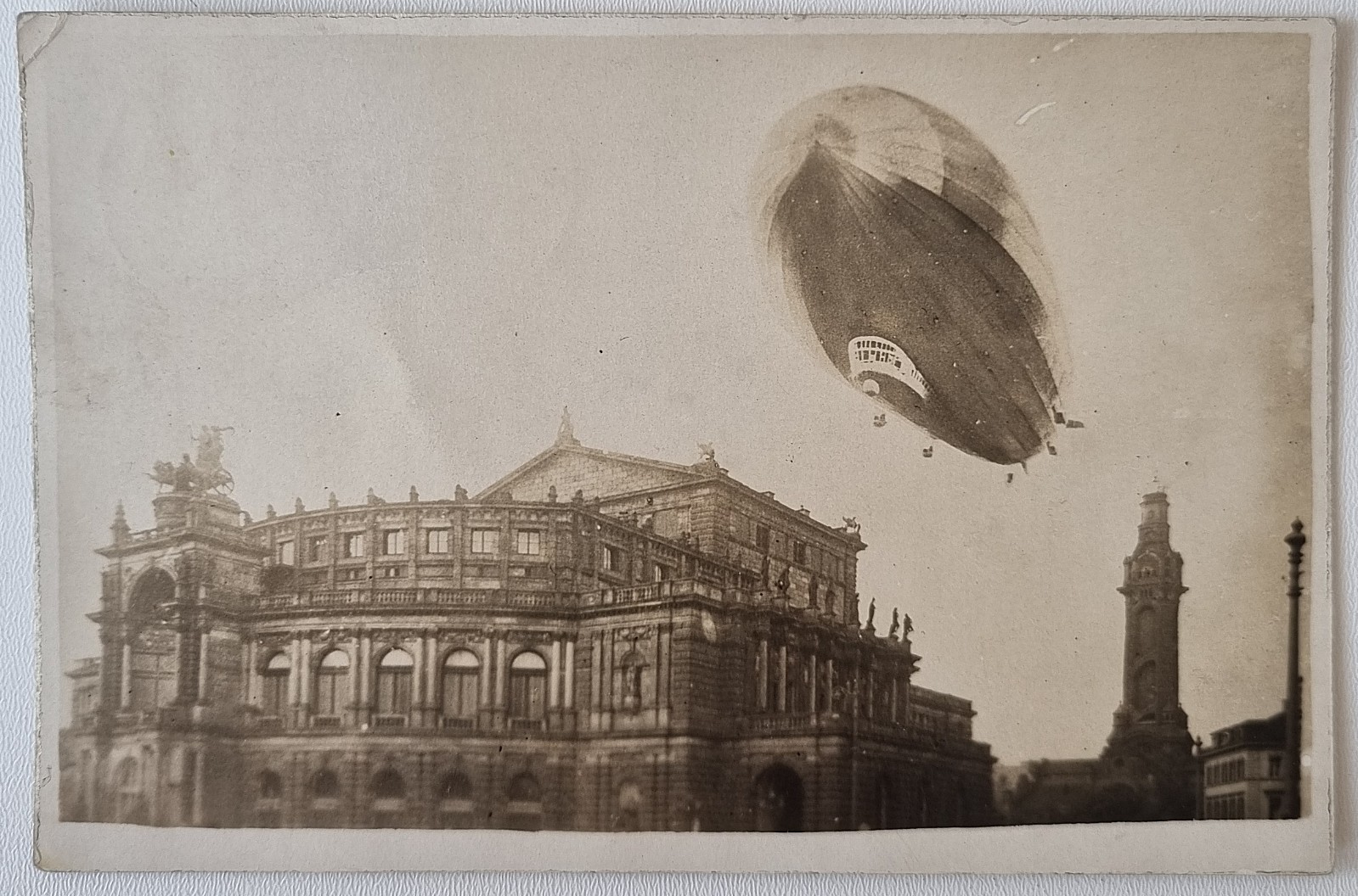 1928 Zeppelin LZ 127