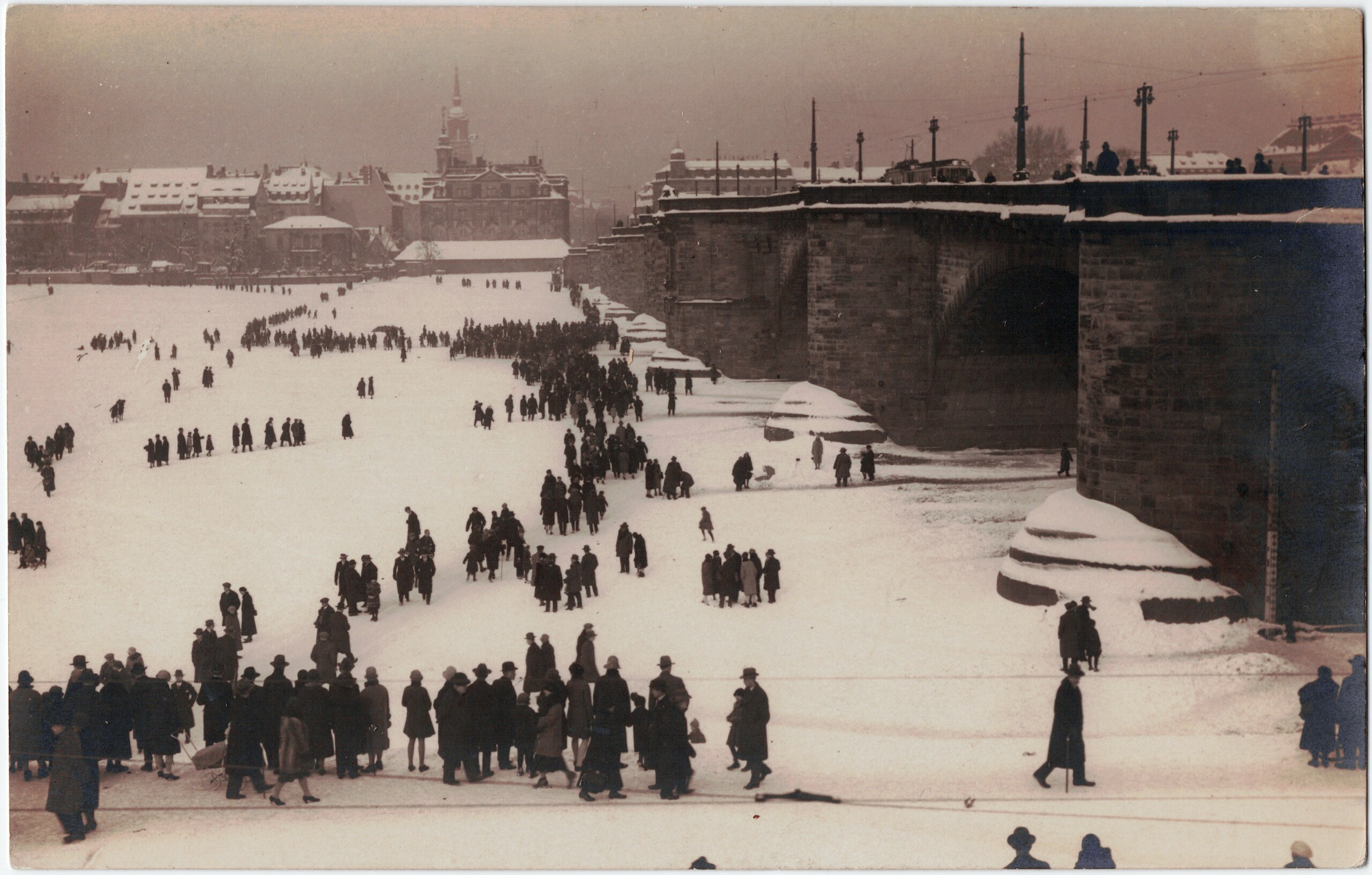 1929 vereiste Elbe