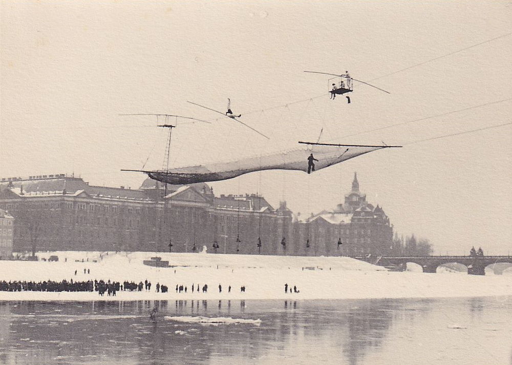 1942 Camilla Mayer Hochseiltruppe