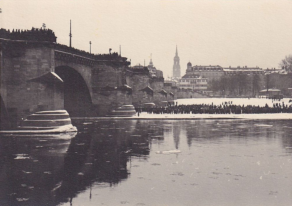 1942 Camilla Mayer Hochseiltruppe