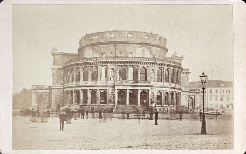 1869 Brand des Hoftheaters - danach