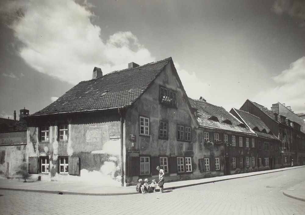 Adlergasse 12