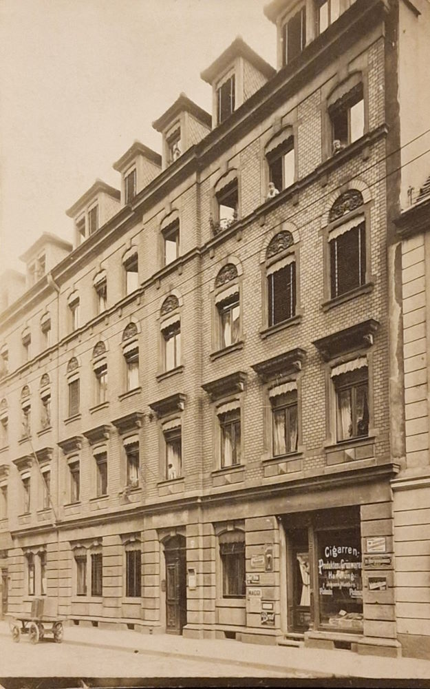 Behringstraße 9 (Peterstraße 9)