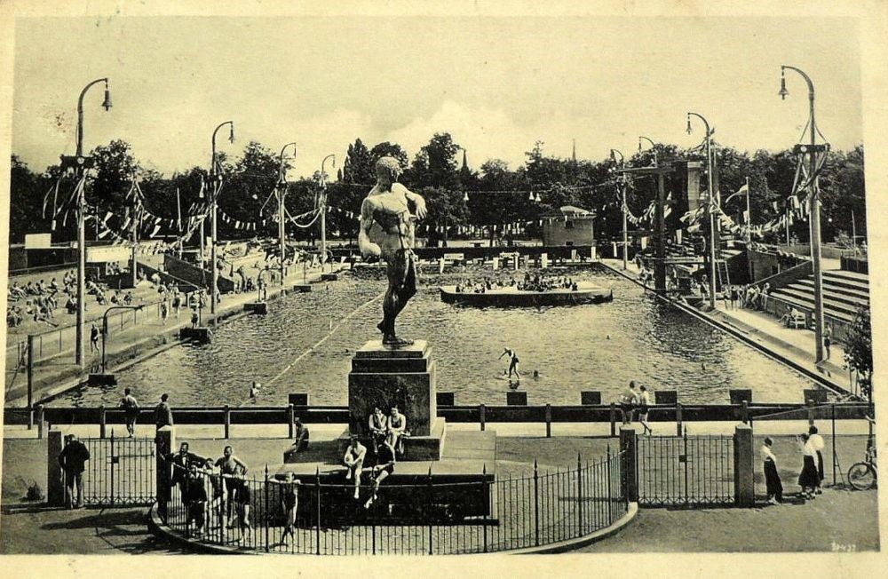Helmut-Schön-Allee 2