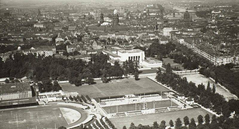 Helmut-Schön-Allee 2