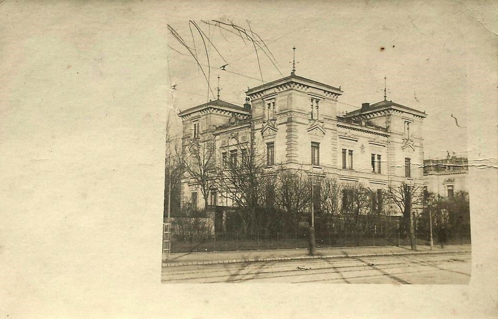 Lennéstraße 2