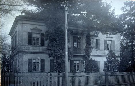 Bahnhofstraße 52