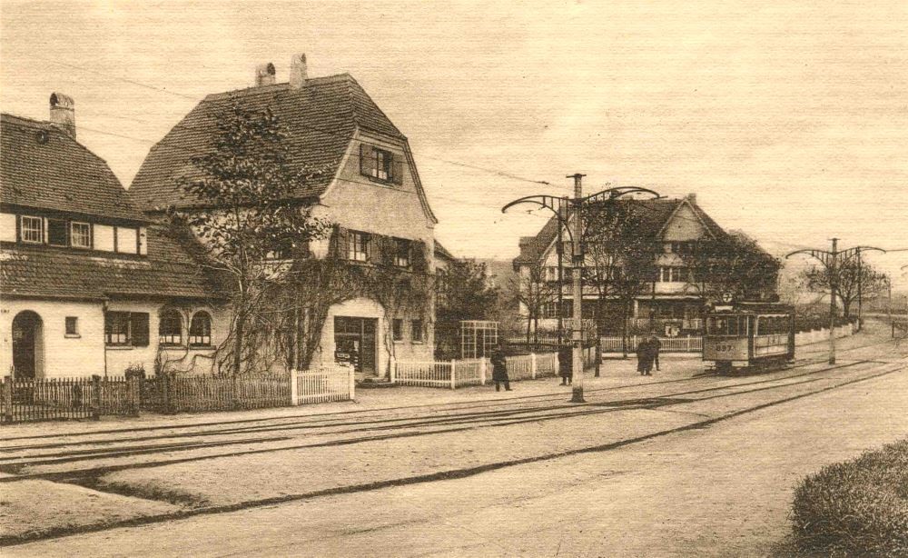 Karl-Liebknecht-Straße 13 (Breite Weg 13)